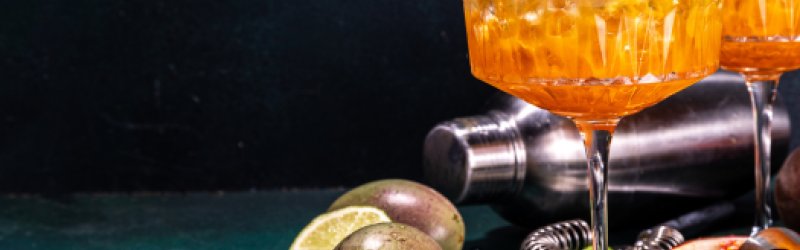 Bild zeigt zwei Cocktails "Pornstar Martini"