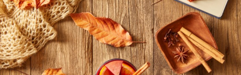 Würziger Glühwein mit Kardamom und Piment