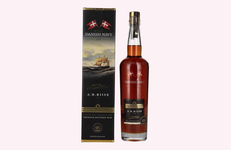 A.H. Riise Royal DANISH NAVY Superior Spirit Drink 40% Vol. 0,7l in Giftbox