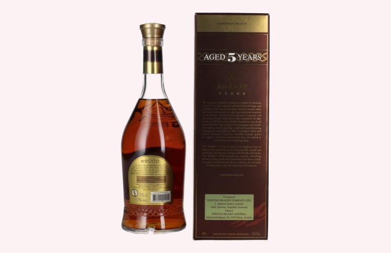 Ararat 5 Years Old 40% Vol. 0,7l en boîte cadeau
