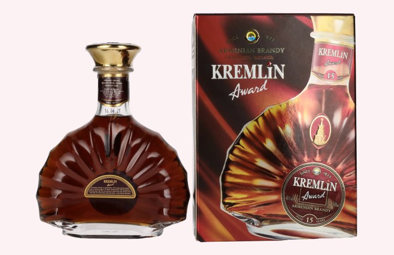 Kremlin Award 15 Years Old Armenian Brandy 40% Vol. 0,5l in geschenkverpakking