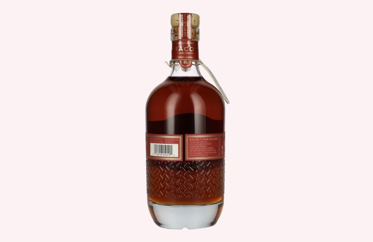Bacoo 7 Years Old Rum 40% Vol. 0,7l