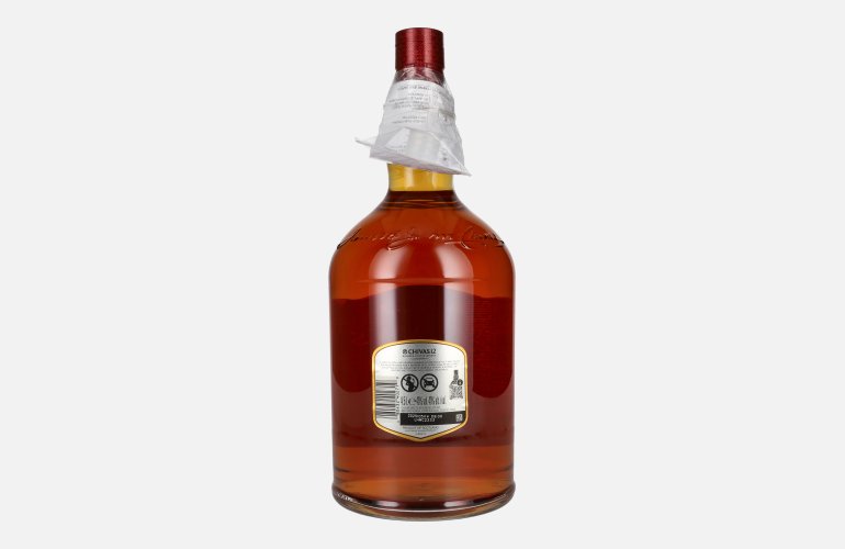 Chivas Regal 12 Years Old Blended Scotch Whisky 40% Vol. 4,5l met Uitloop